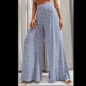 Floral wide pants